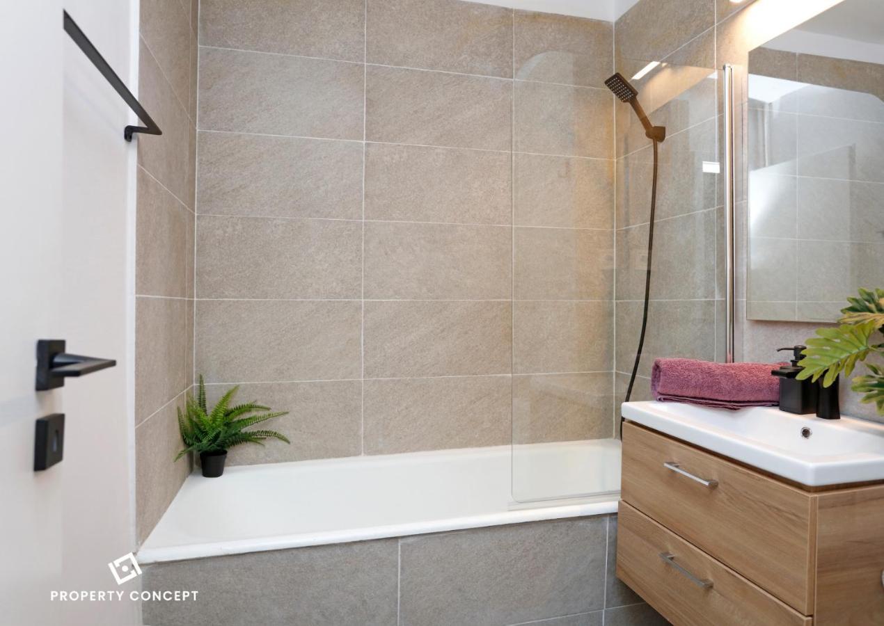 Bright & Relaxing Stay Studio Бухарест Экстерьер фото